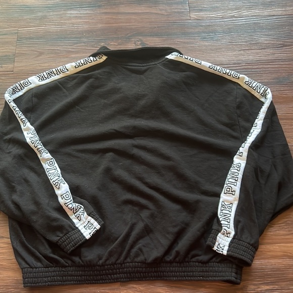 Victoria’s Secret Y2K black and white sweater and leggings set - Picture 5 of 9